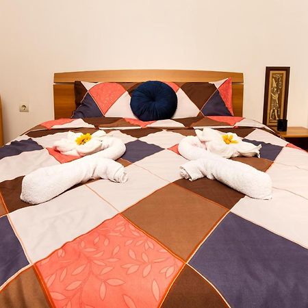 Lovely 1Bd Apartment Close To The Summer Theatre Пловдив Екстериор снимка
